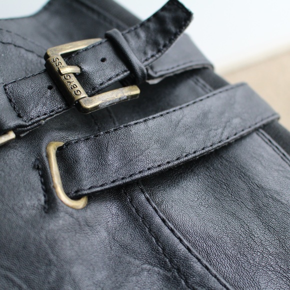 G by Guess Black Leather Boots - Picture 5 of 6